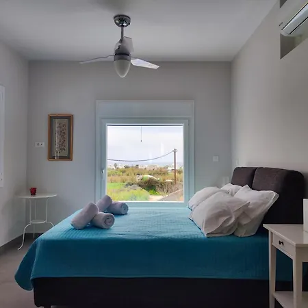 Amfitriti's Naxos City